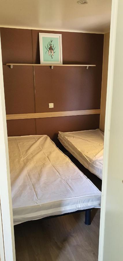Mobil Home Climatise 6 Personnes La Roque-d'Antheron Dış mekan fotoğraf