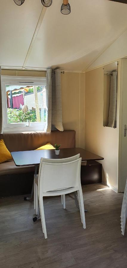 Mobil Home Climatise 6 Personnes La Roque-d'Antheron Dış mekan fotoğraf