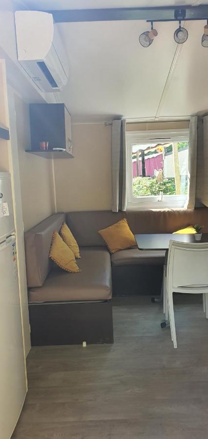 Mobil Home Climatise 6 Personnes La Roque-d'Antheron Dış mekan fotoğraf