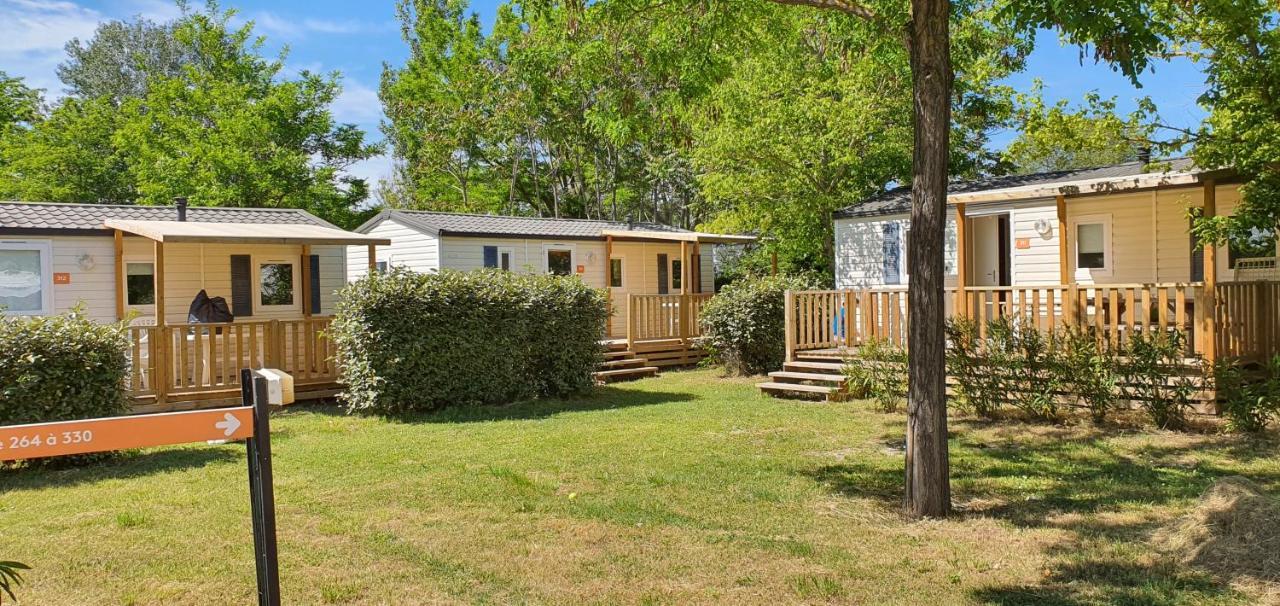 Mobil Home Climatise 6 Personnes La Roque-d'Antheron Dış mekan fotoğraf